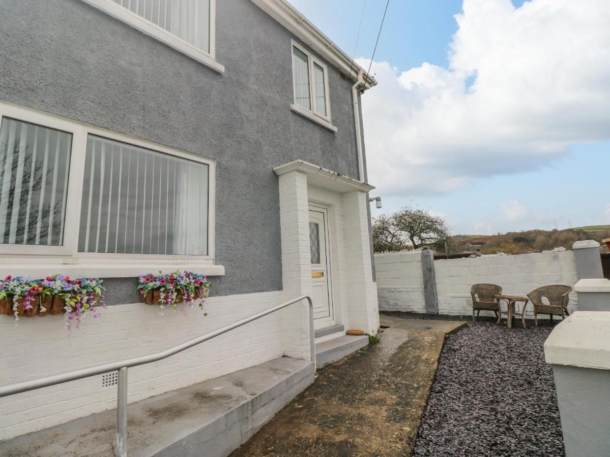 Vila Cwtch Ar Y Mor Burry Port Exteriér fotografie