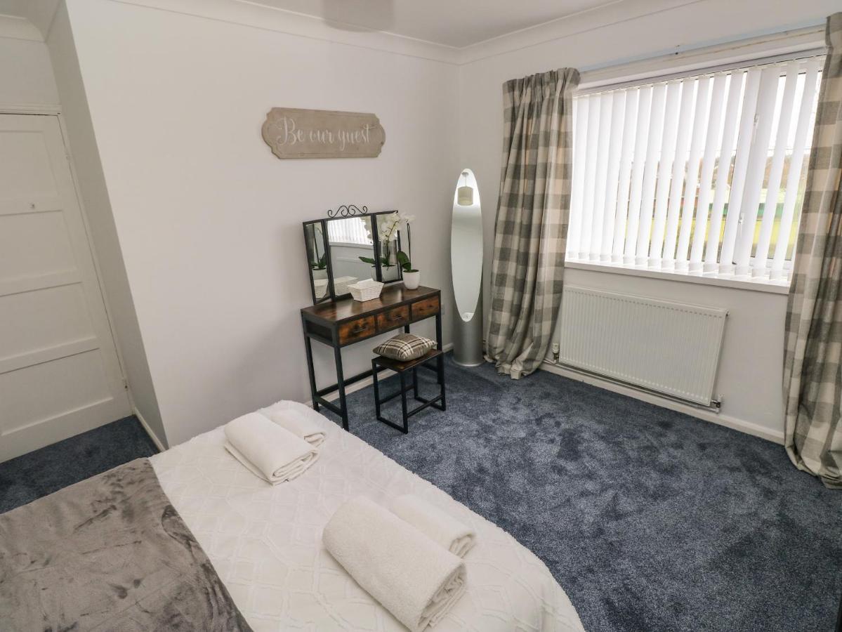 Vila Cwtch Ar Y Mor Burry Port Exteriér fotografie