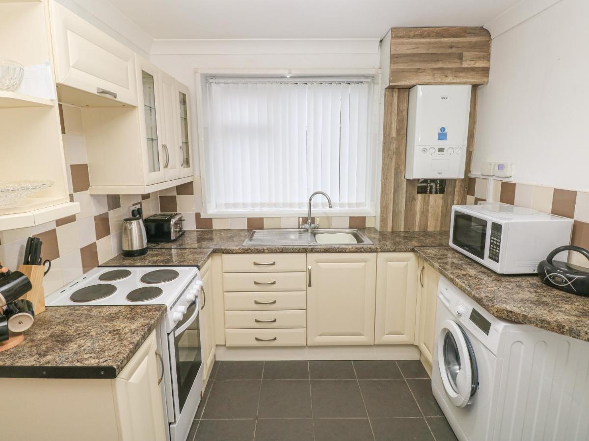 Vila Cwtch Ar Y Mor Burry Port Exteriér fotografie