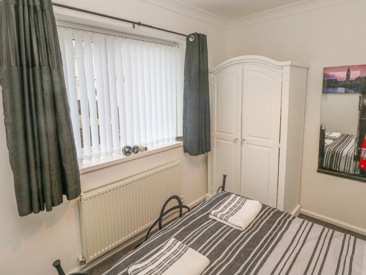 Vila Cwtch Ar Y Mor Burry Port Exteriér fotografie