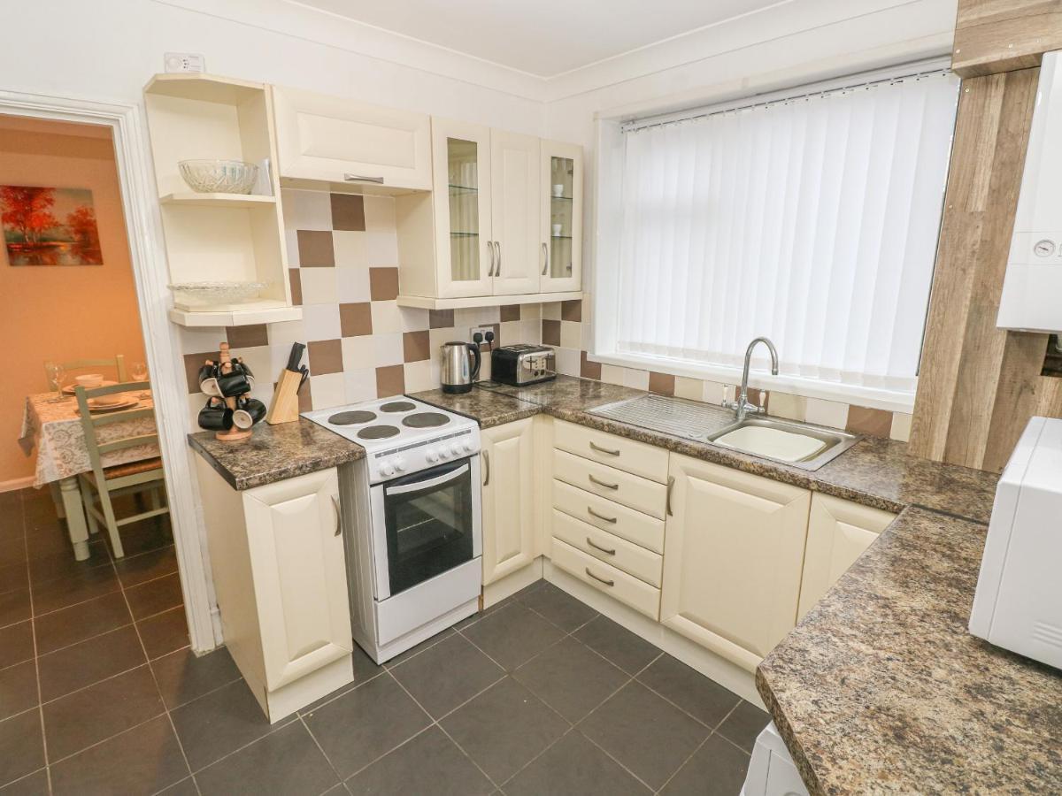Vila Cwtch Ar Y Mor Burry Port Exteriér fotografie