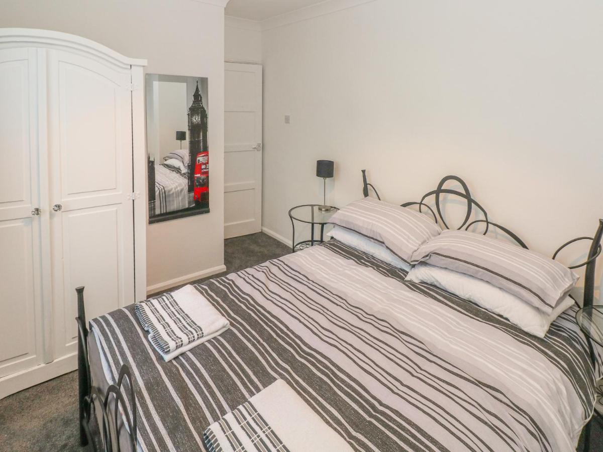 Vila Cwtch Ar Y Mor Burry Port Exteriér fotografie