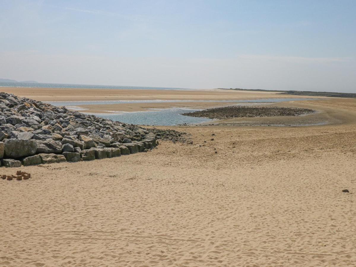 Vila Cwtch Ar Y Mor Burry Port Exteriér fotografie